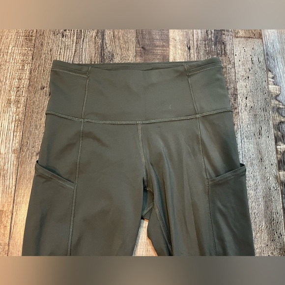 Lululemon Fast and Free Crop II 19" *Non-Reflective in Dark Olive Women’s Size 4 - Picture 5 of 11